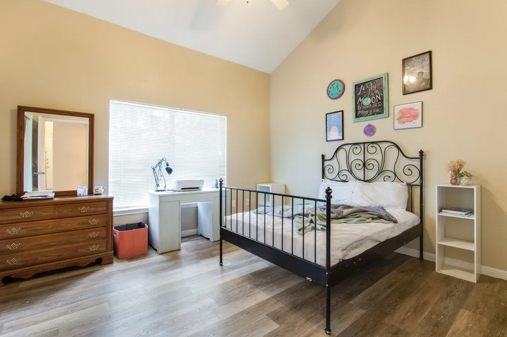 1023 W 24th Street #707 Austin, TX 78705