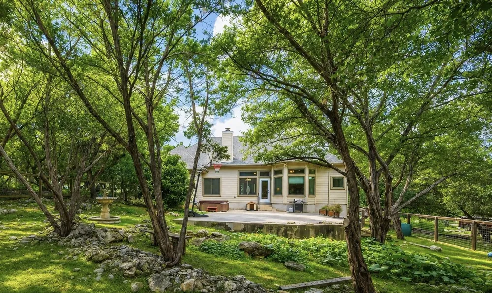 12 Springwood Circle Wimberley, TX 78676