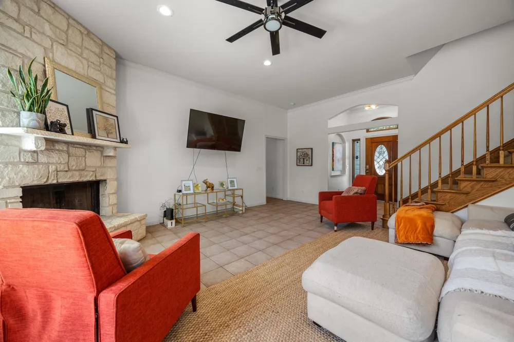 12 Springwood Circle Wimberley, TX 78676