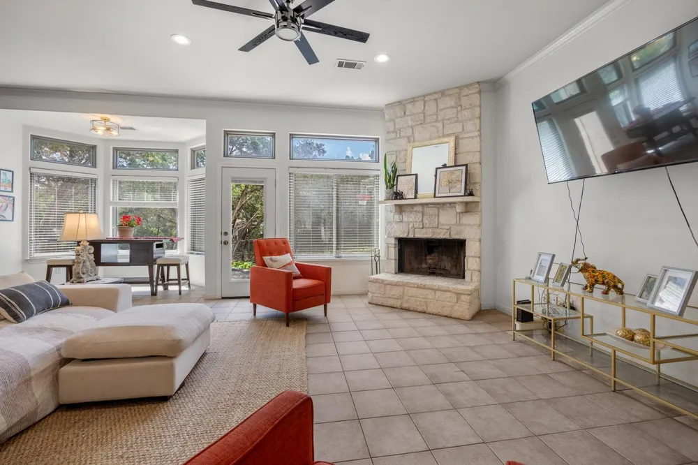 12 Springwood Circle Wimberley, TX 78676