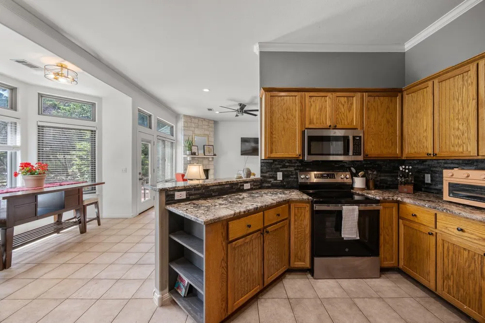 12 Springwood Circle Wimberley, TX 78676