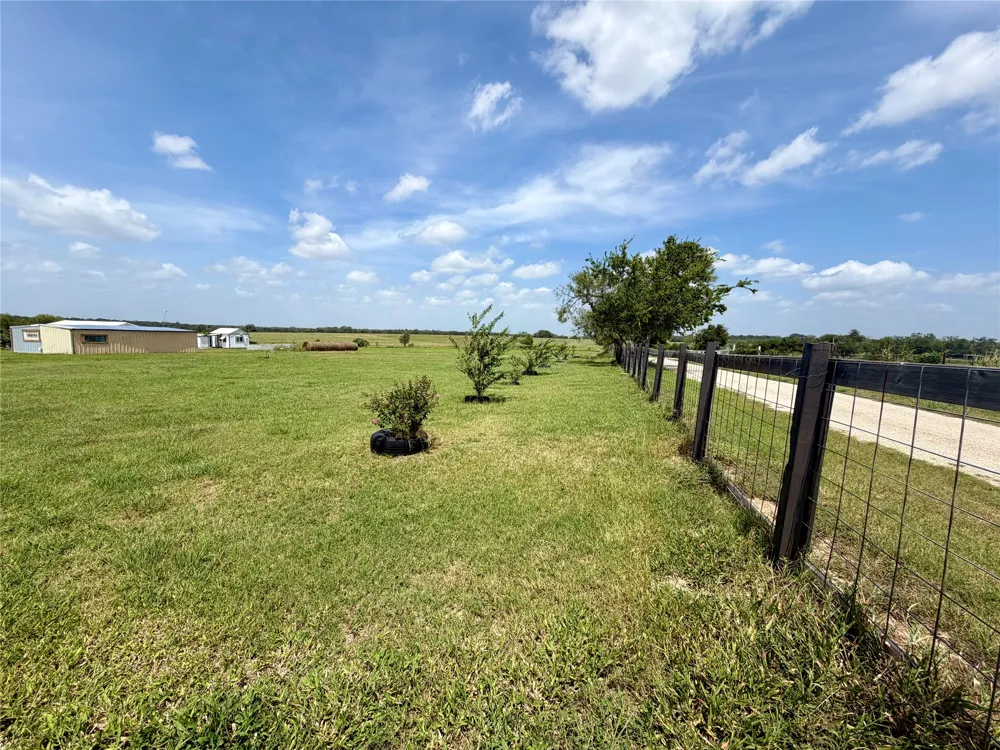441 Molasses Road Dale, TX 78616