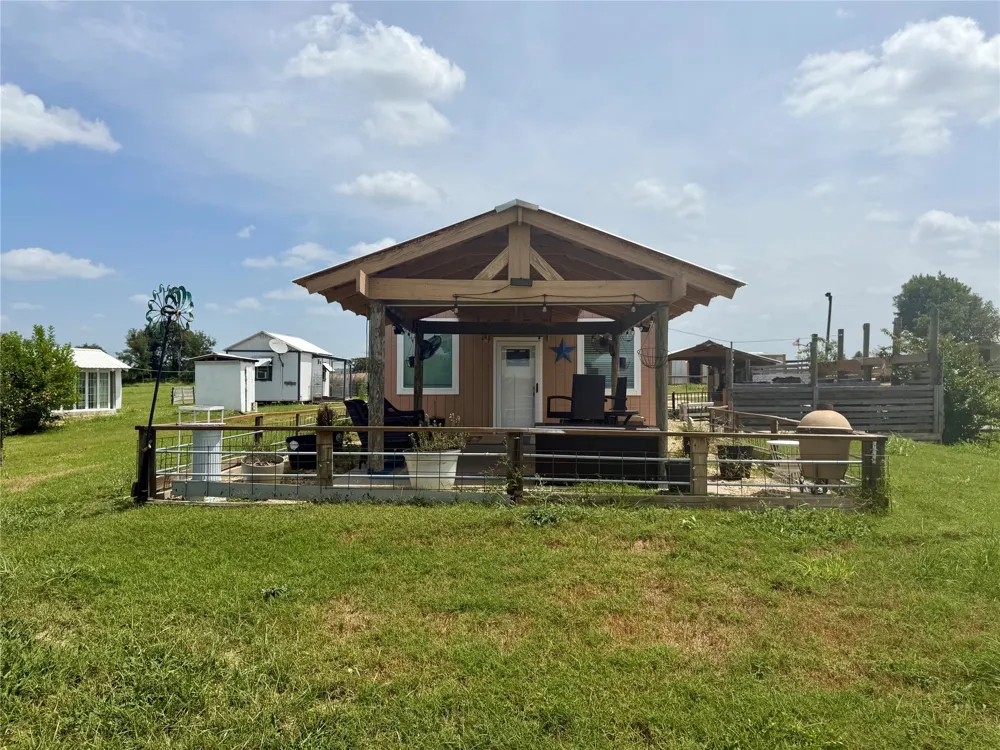 441 Molasses Road Dale, TX 78616