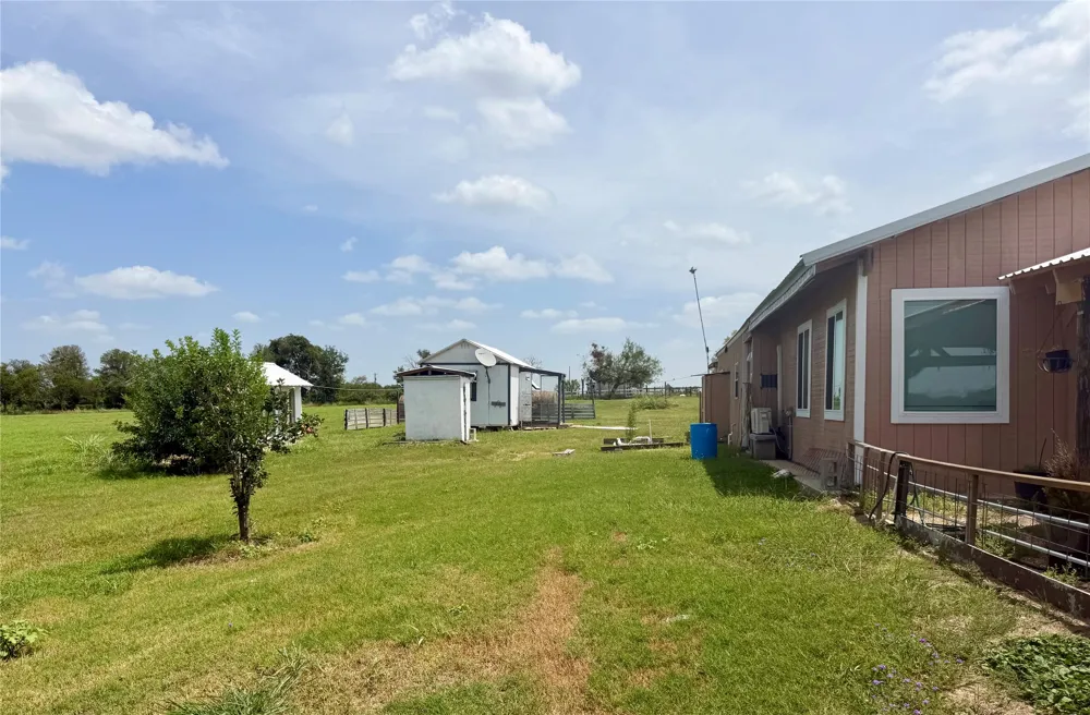 441 Molasses Road Dale, TX 78616