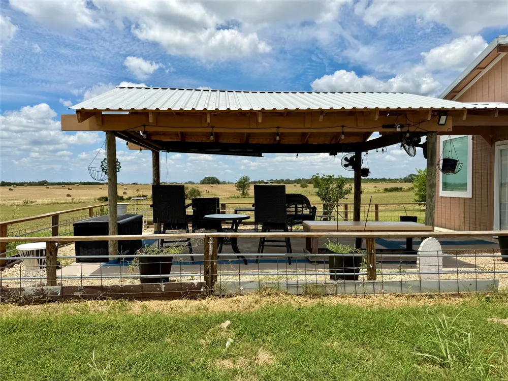 441 Molasses Road Dale, TX 78616