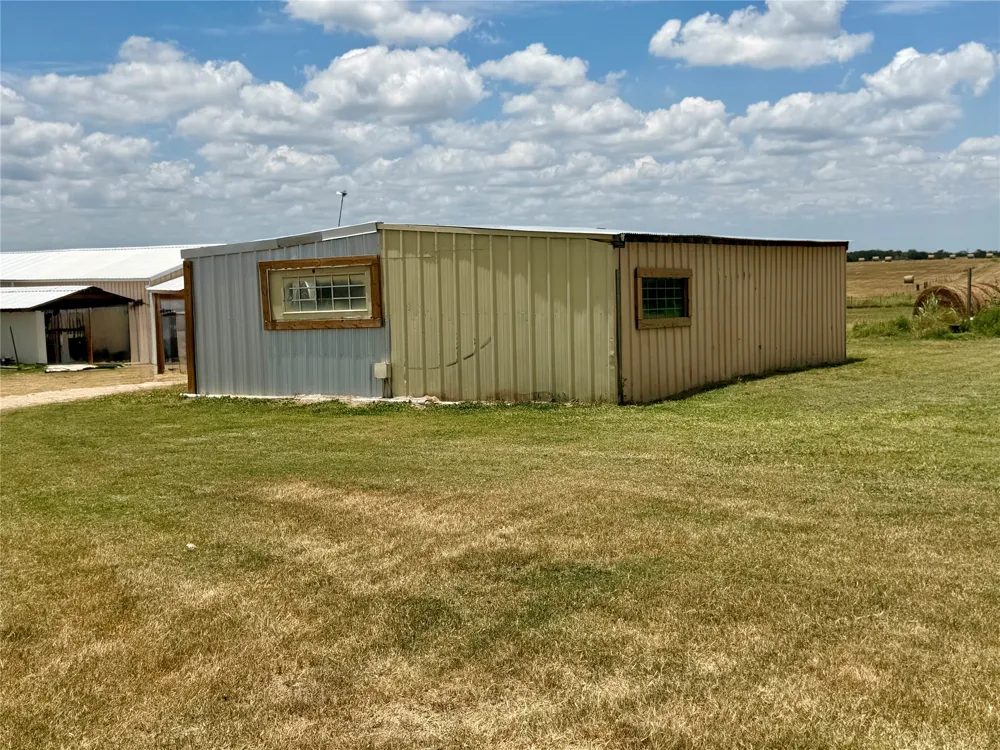 441 Molasses Road Dale, TX 78616