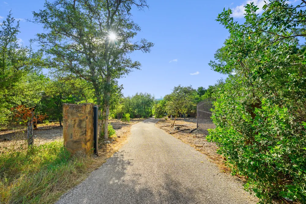 8012 Bernard Street Volente, TX 78641