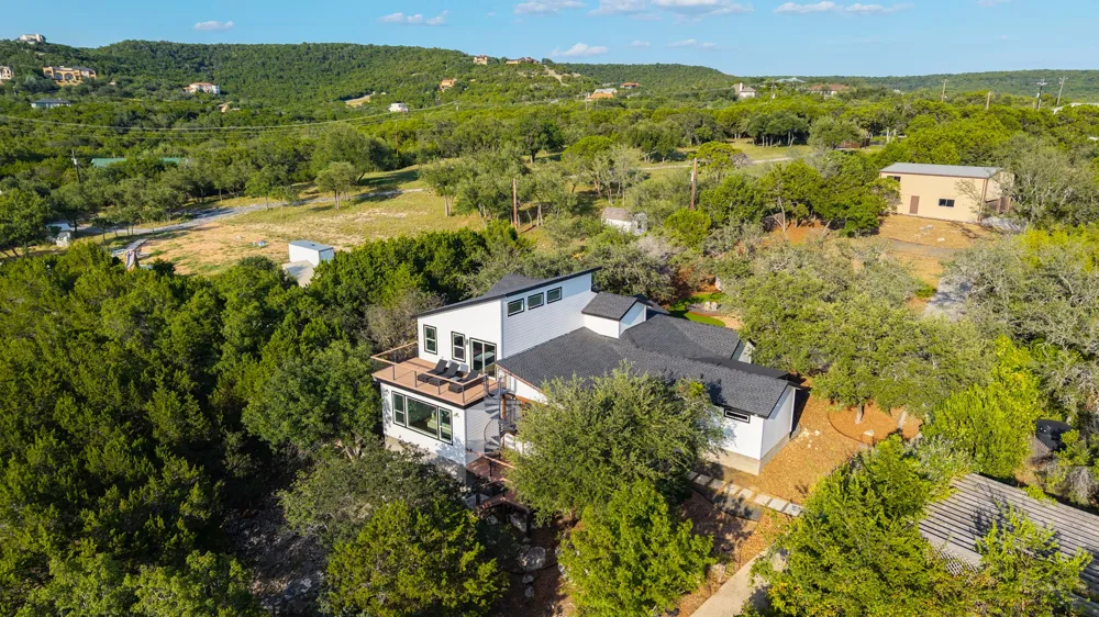 8012 Bernard Street Volente, TX 78641