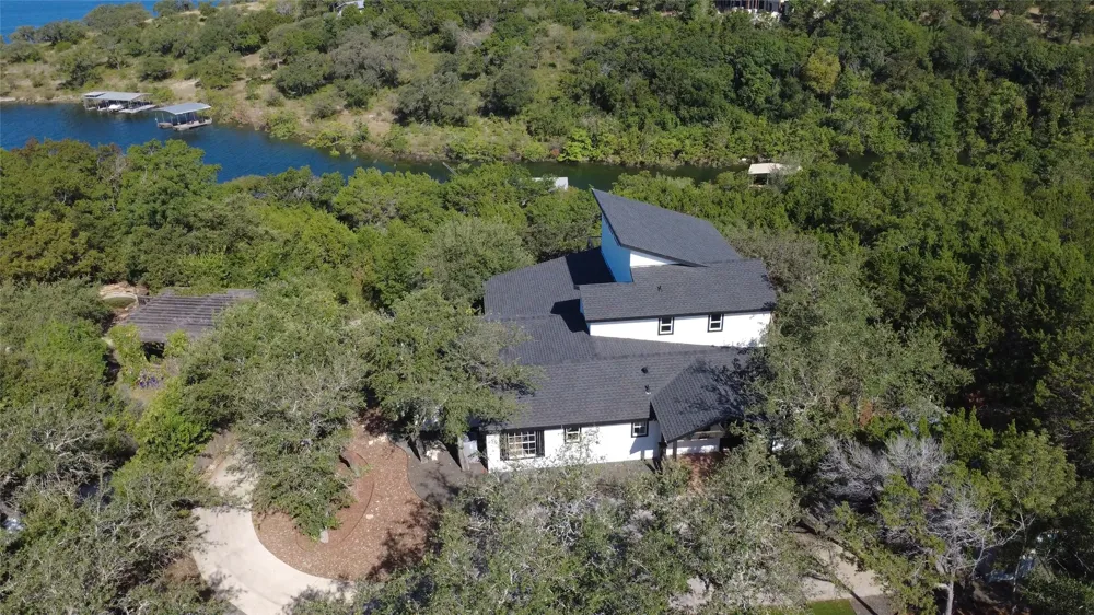 8012 Bernard Street Volente, TX 78641