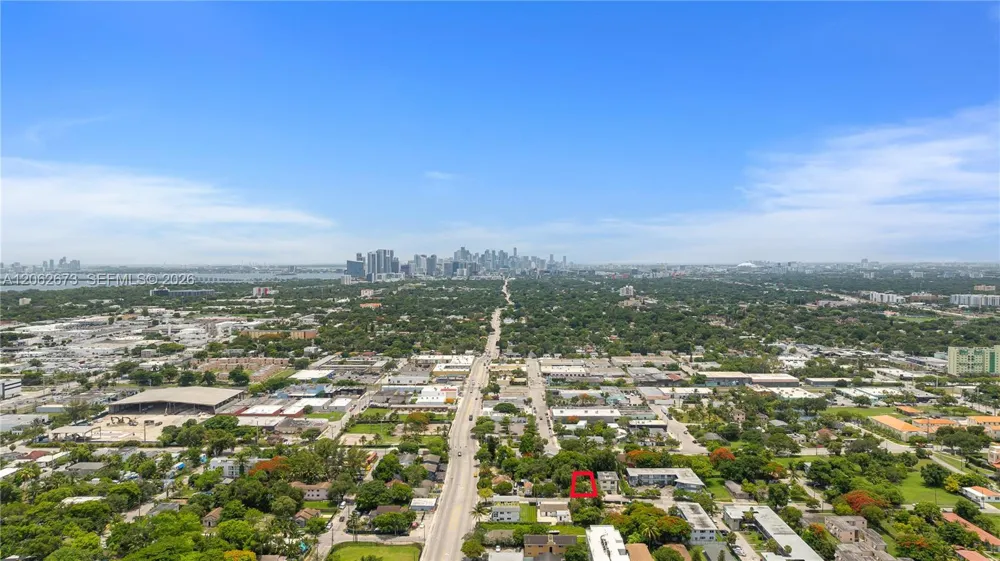 28 NW 76th St Miami, FL 33150
