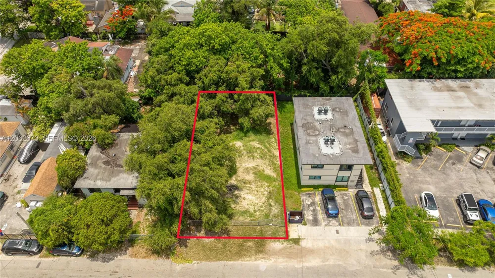 28 NW 76th St Miami, FL 33150