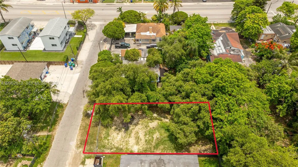 28 NW 76th St Miami, FL 33150
