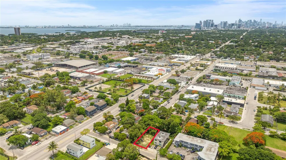 28 NW 76th St Miami, FL 33150