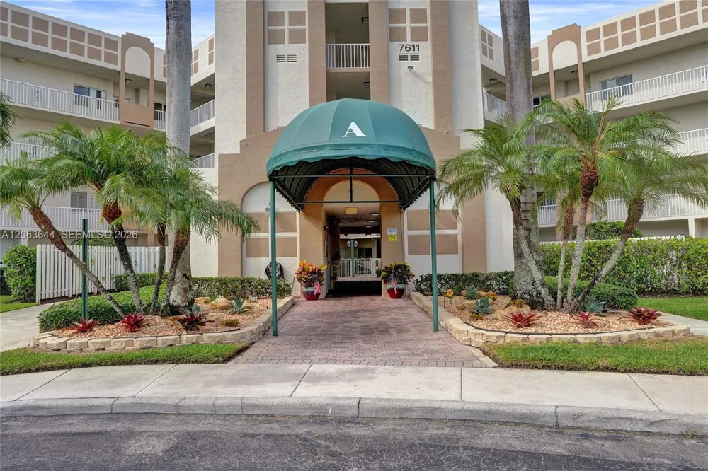 7611 Southampton Ter #409 Tamarac, FL 33321