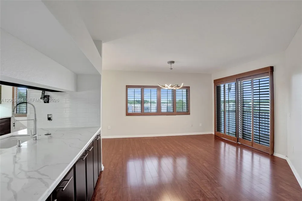 7611 Southampton Ter #409 Tamarac, FL 33321