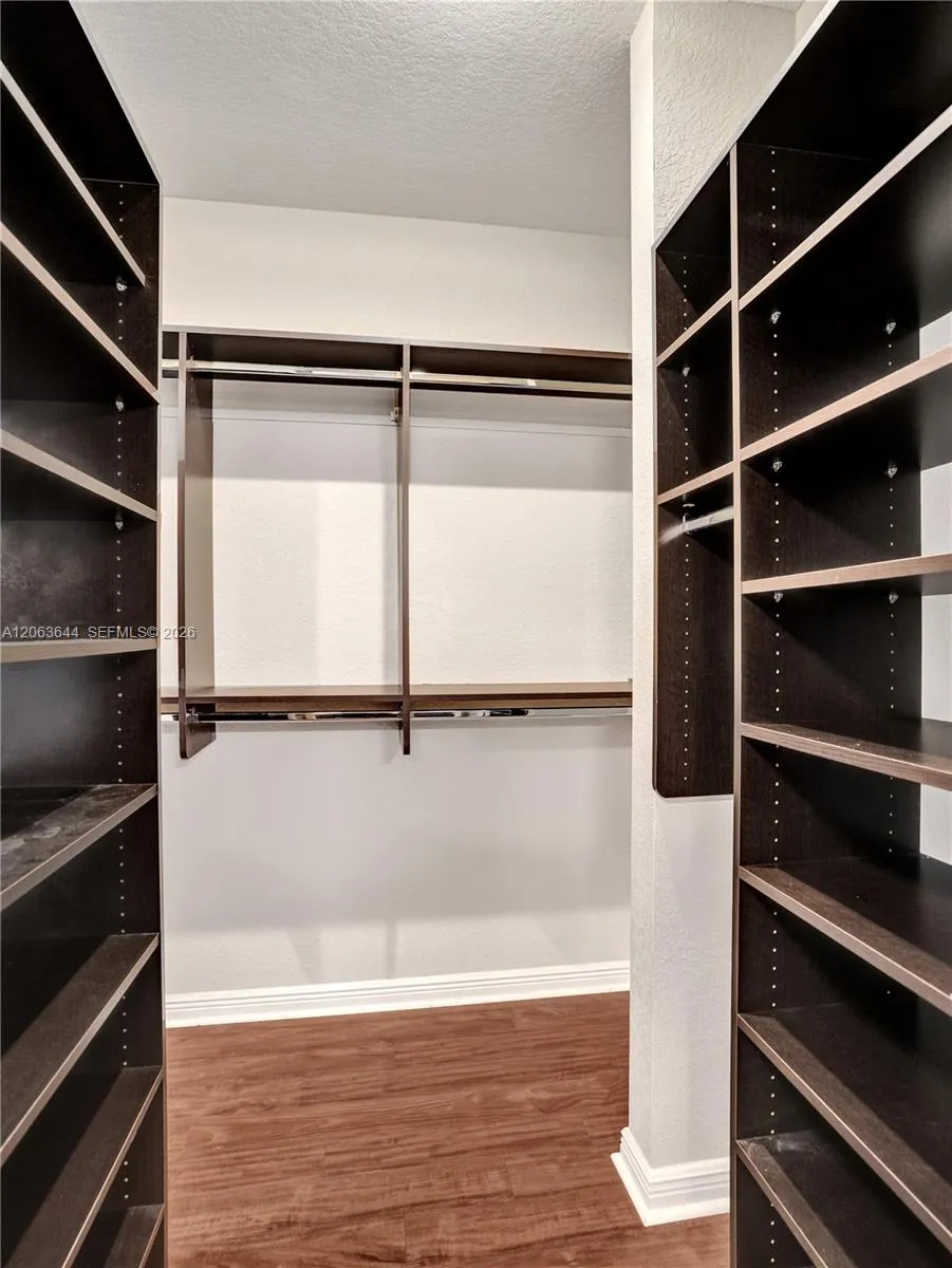 7611 Southampton Ter #409 Tamarac, FL 33321