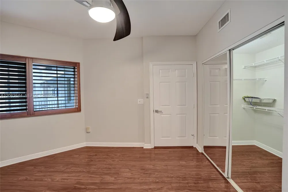 7611 Southampton Ter #409 Tamarac, FL 33321