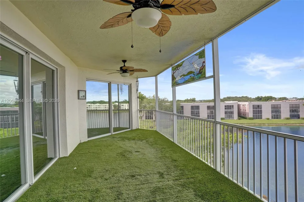 7611 Southampton Ter #409 Tamarac, FL 33321