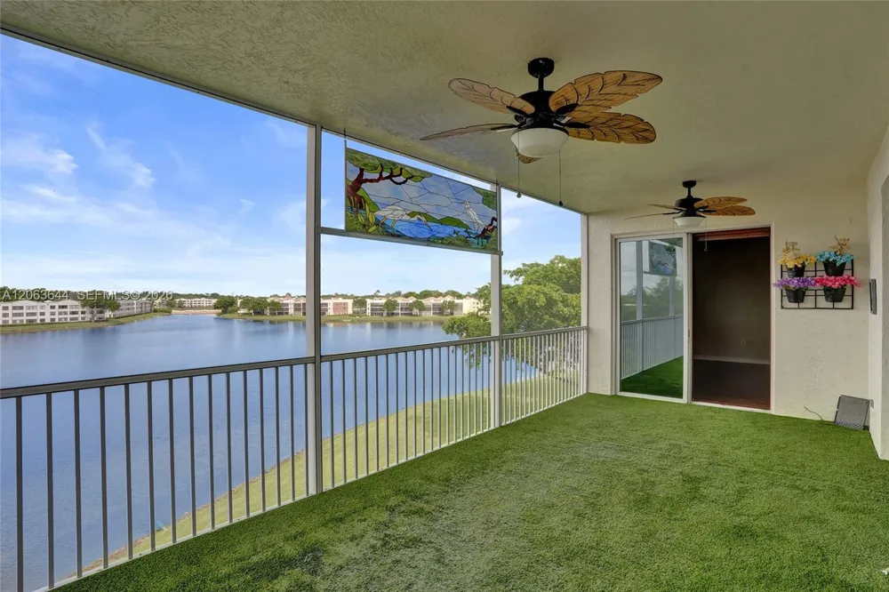 7611 Southampton Ter #409 Tamarac, FL 33321