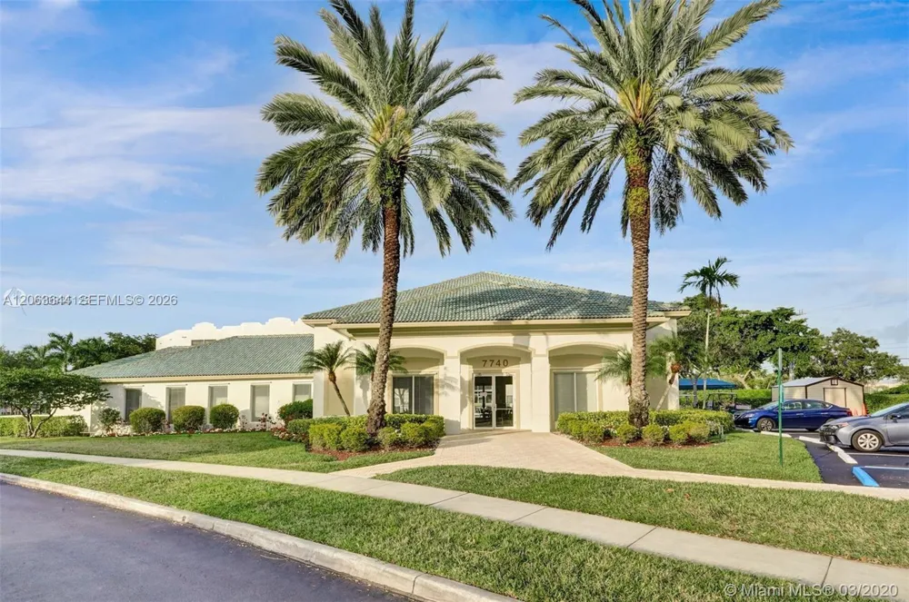 7611 Southampton Ter #409 Tamarac, FL 33321