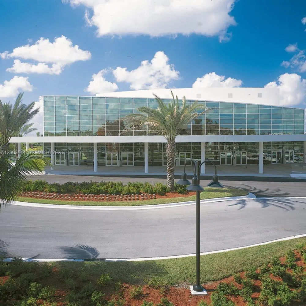 7611 Southampton Ter #409 Tamarac, FL 33321