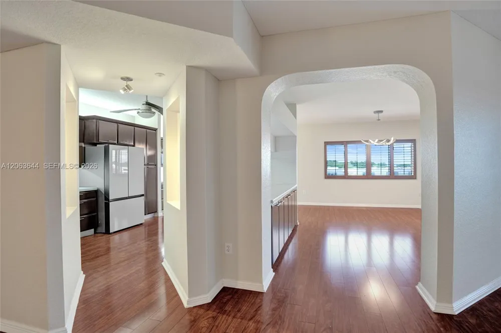 7611 Southampton Ter #409 Tamarac, FL 33321