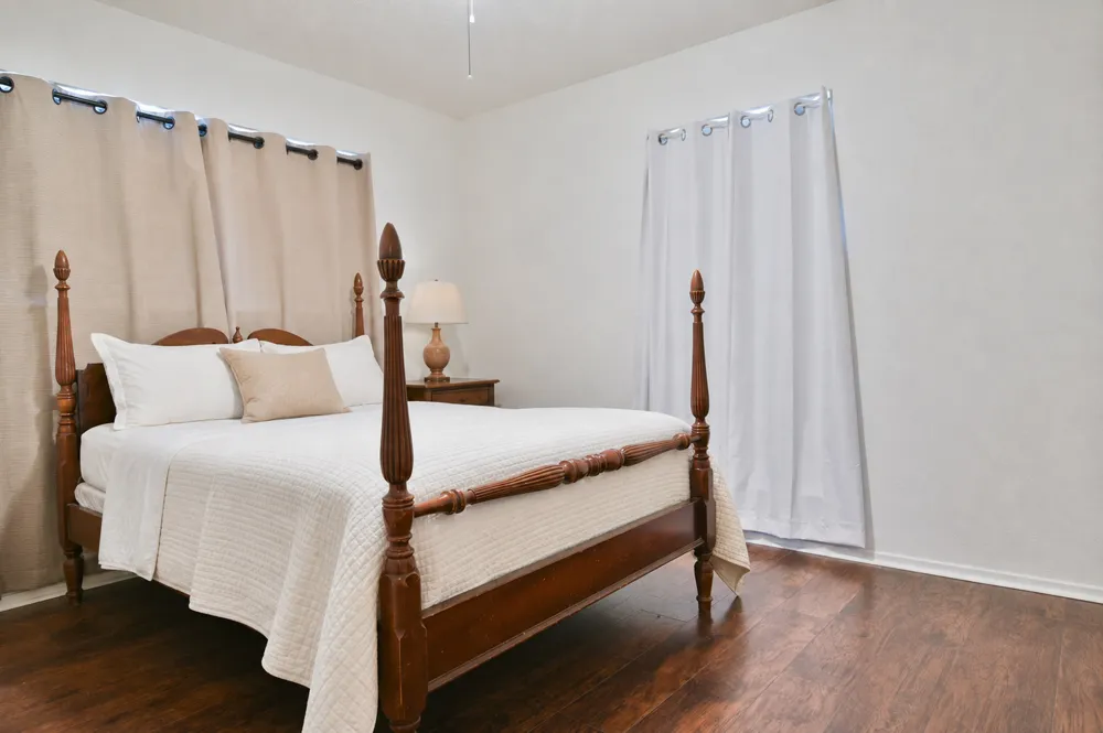 1011 S Brownleaf Street San Antonio, TX 78227