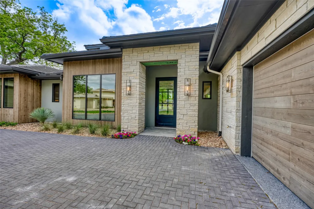 106 Edwards Circle Horseshoe Bay, TX 78657