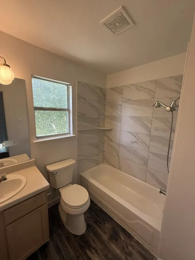 2324 Friarcreek Loop Round Rock, TX 78664