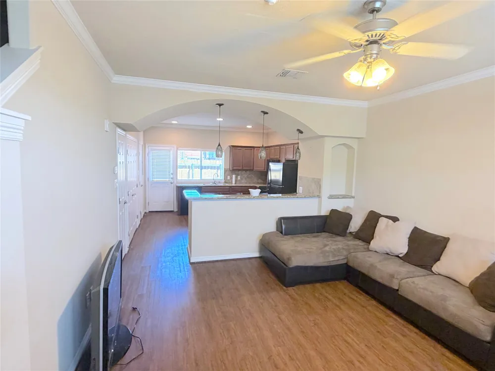1198 Jones Butler Road #3011 College Station, TX 77840