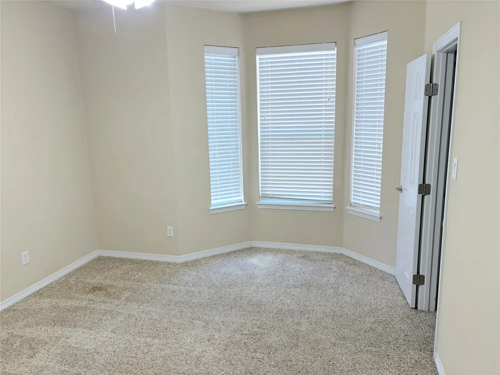 1198 Jones Butler Road #3011 College Station, TX 77840