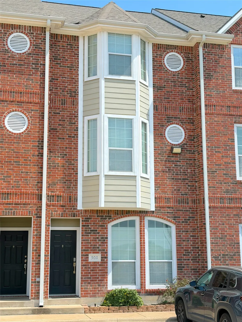 1198 Jones Butler Road #3011 College Station, TX 77840