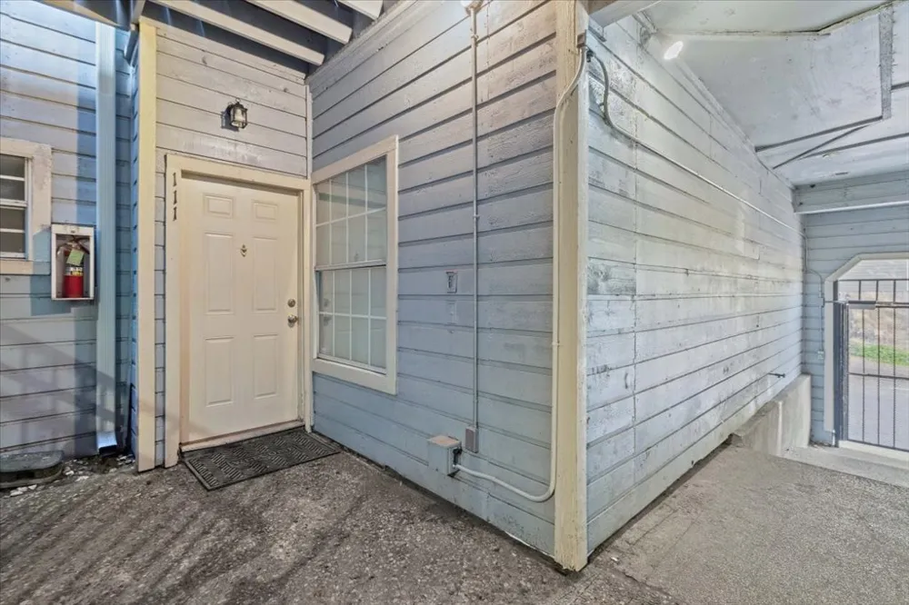 3111 TOM GREEN STREET #111 Austin, TX 78705