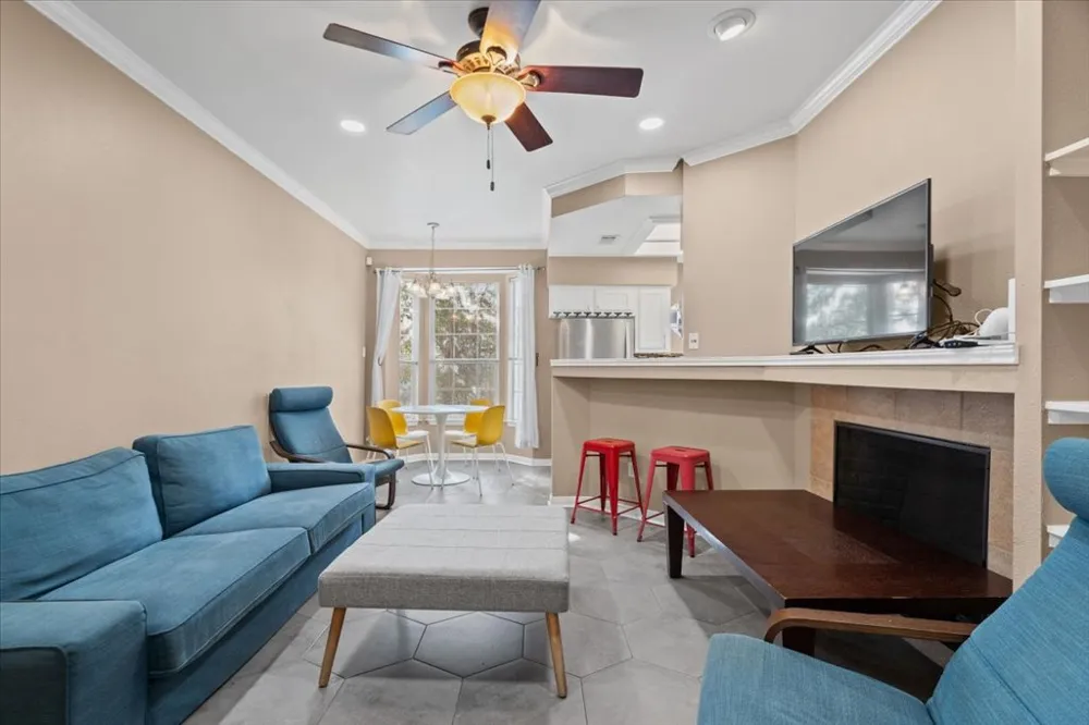 3111 TOM GREEN STREET #111 Austin, TX 78705