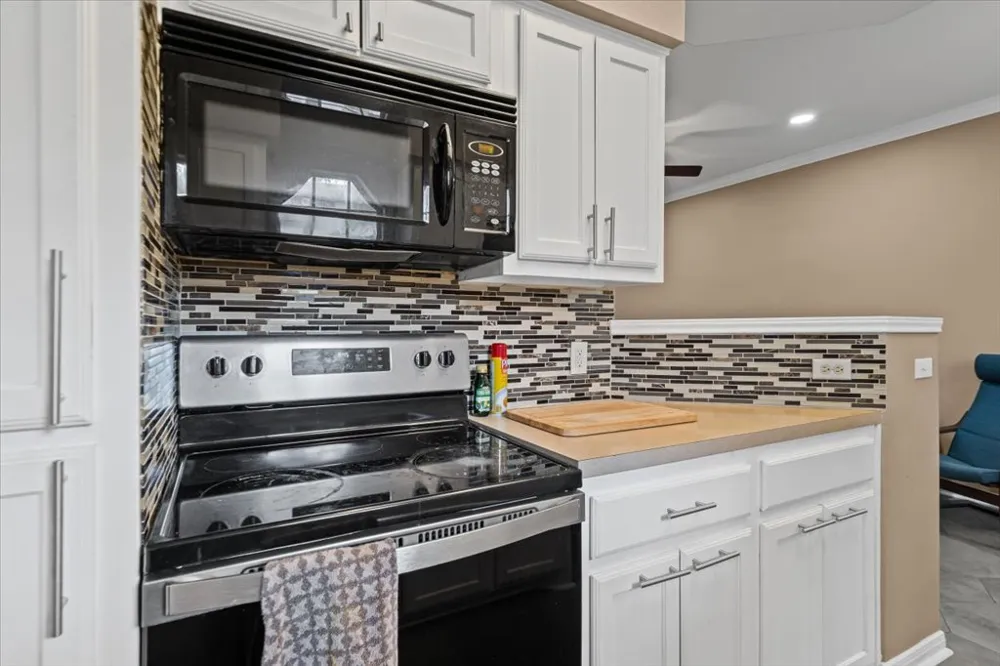 3111 TOM GREEN STREET #111 Austin, TX 78705