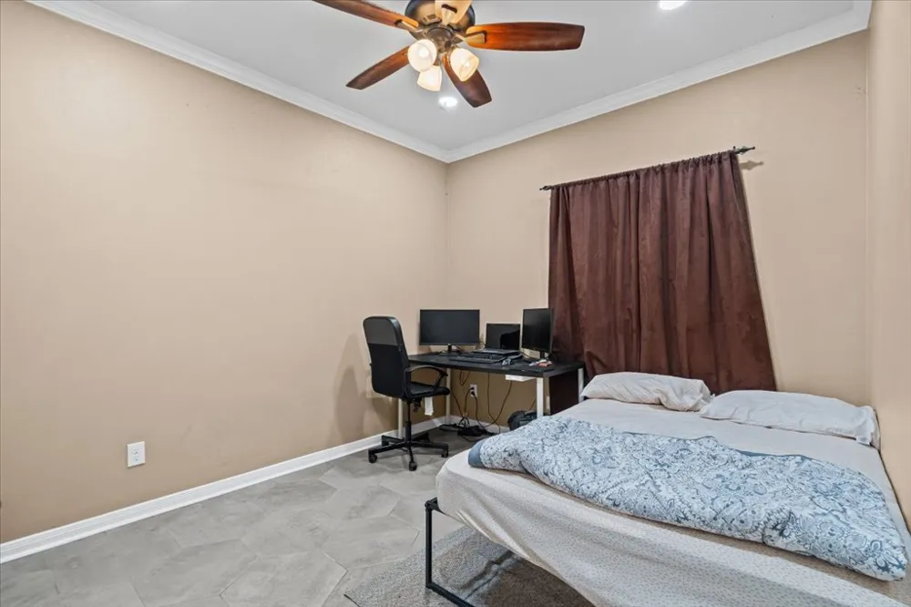 3111 TOM GREEN STREET #111 Austin, TX 78705