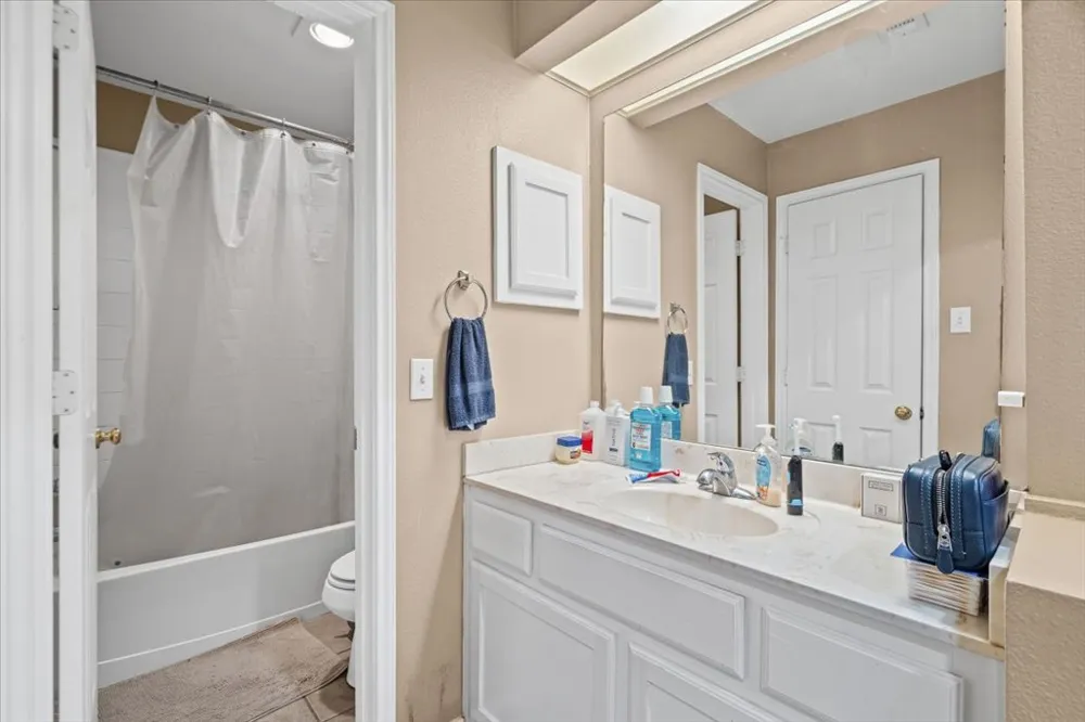 3111 TOM GREEN STREET #111 Austin, TX 78705