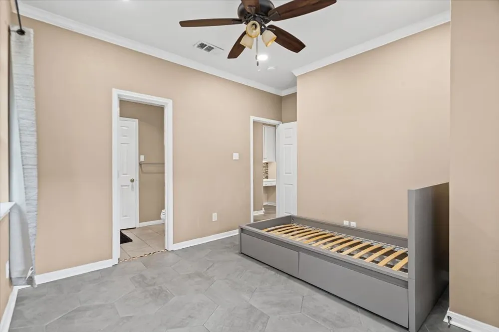3111 TOM GREEN STREET #111 Austin, TX 78705