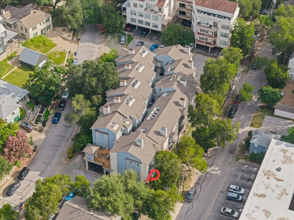 3111 TOM GREEN STREET #111 Austin, TX 78705