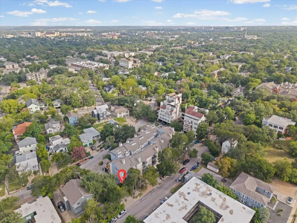 3111 TOM GREEN STREET #111 Austin, TX 78705