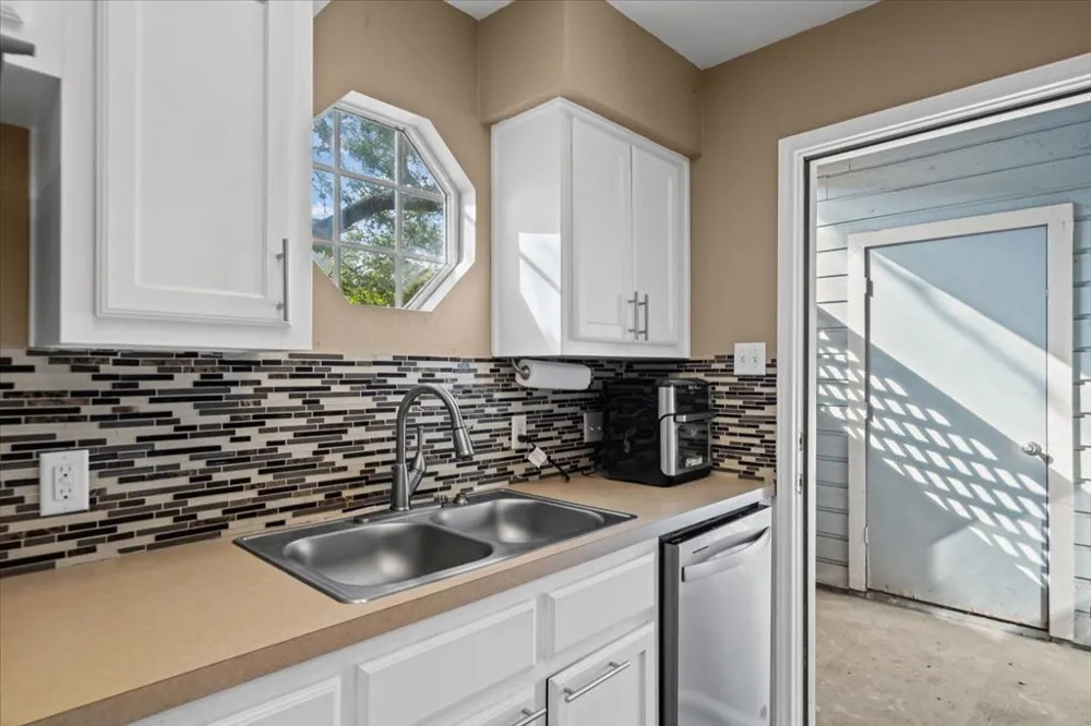 3111 TOM GREEN STREET #111 Austin, TX 78705