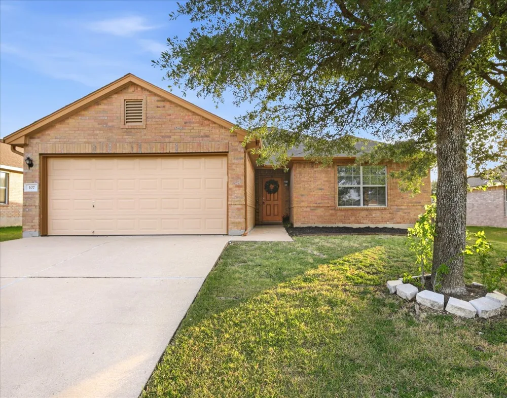 107 Fossil Trail Leander, TX 78641