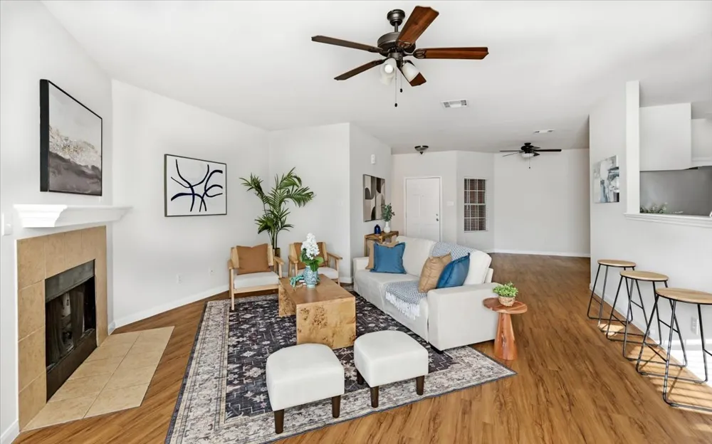 107 Fossil Trail Leander, TX 78641