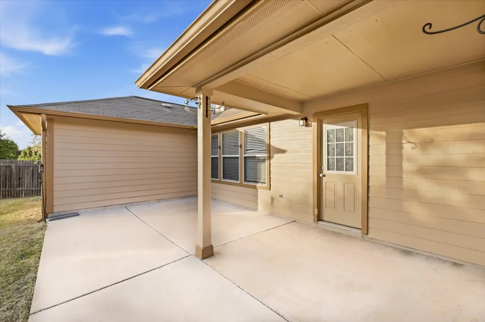 107 Fossil Trail Leander, TX 78641