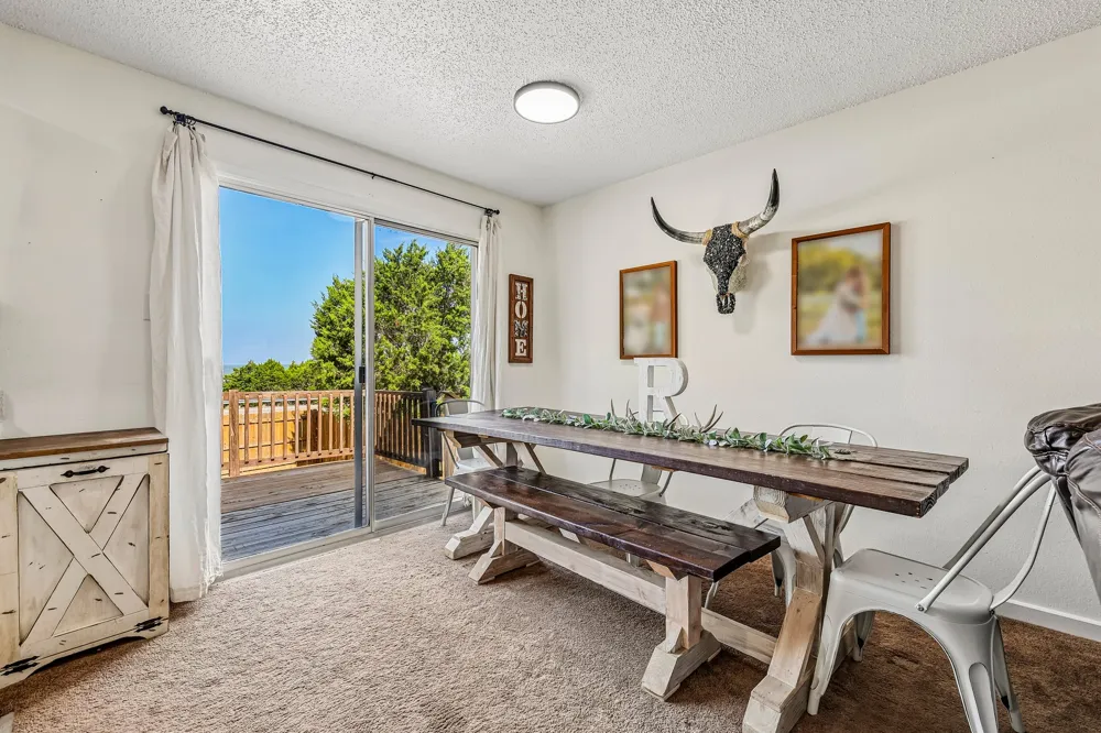 8104 Bronco Lane Lago Vista, TX 78645
