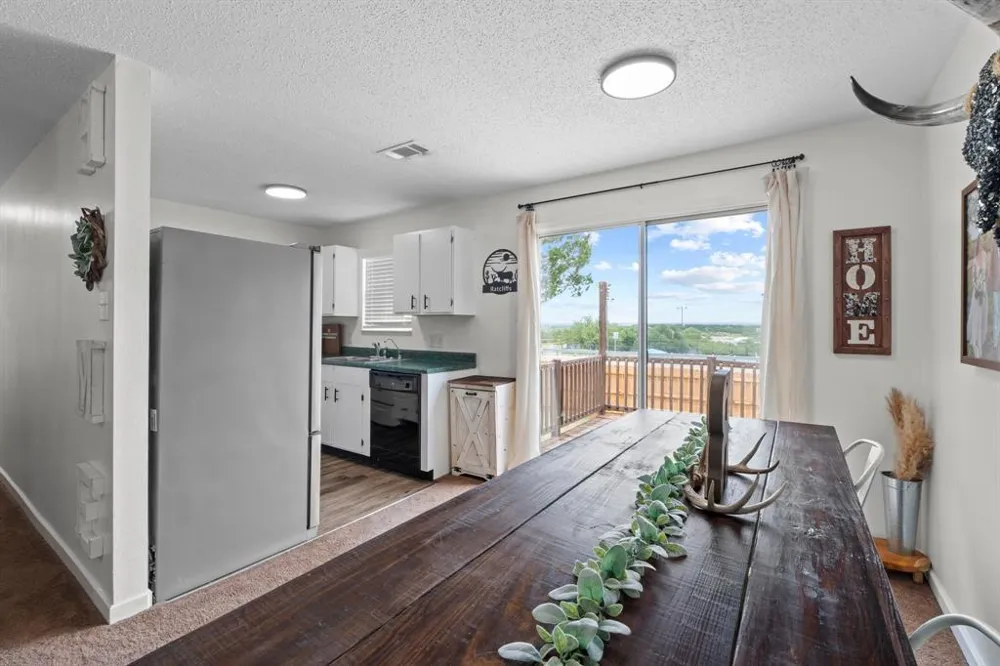 8104 Bronco Lane Lago Vista, TX 78645