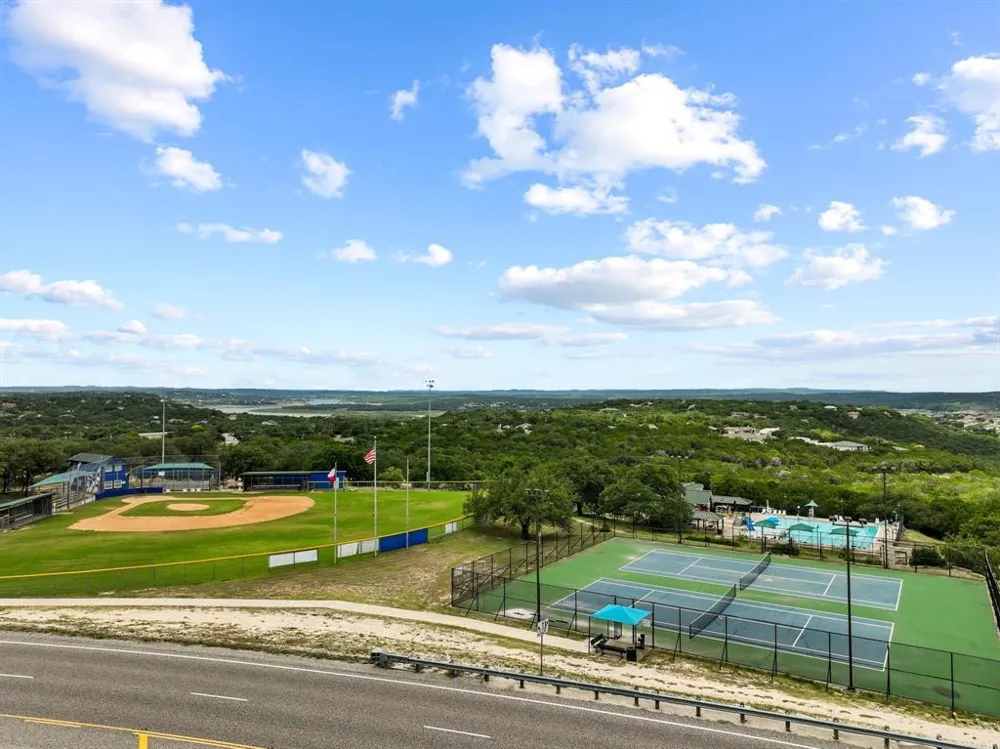 8104 Bronco Lane Lago Vista, TX 78645
