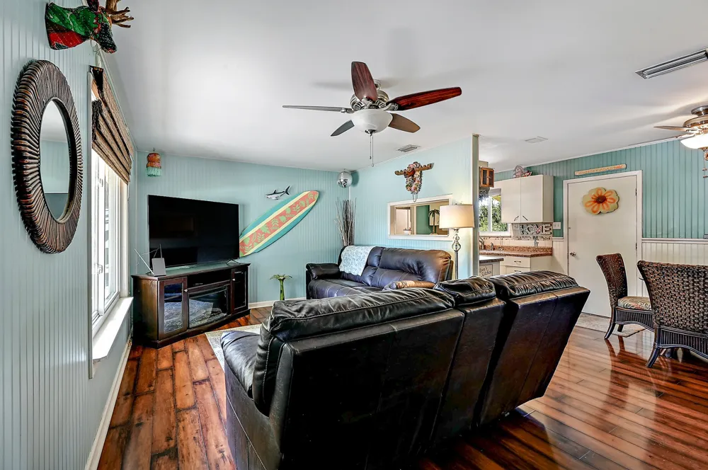 135 E Hickory Drive Granite Shoals, TX 78654