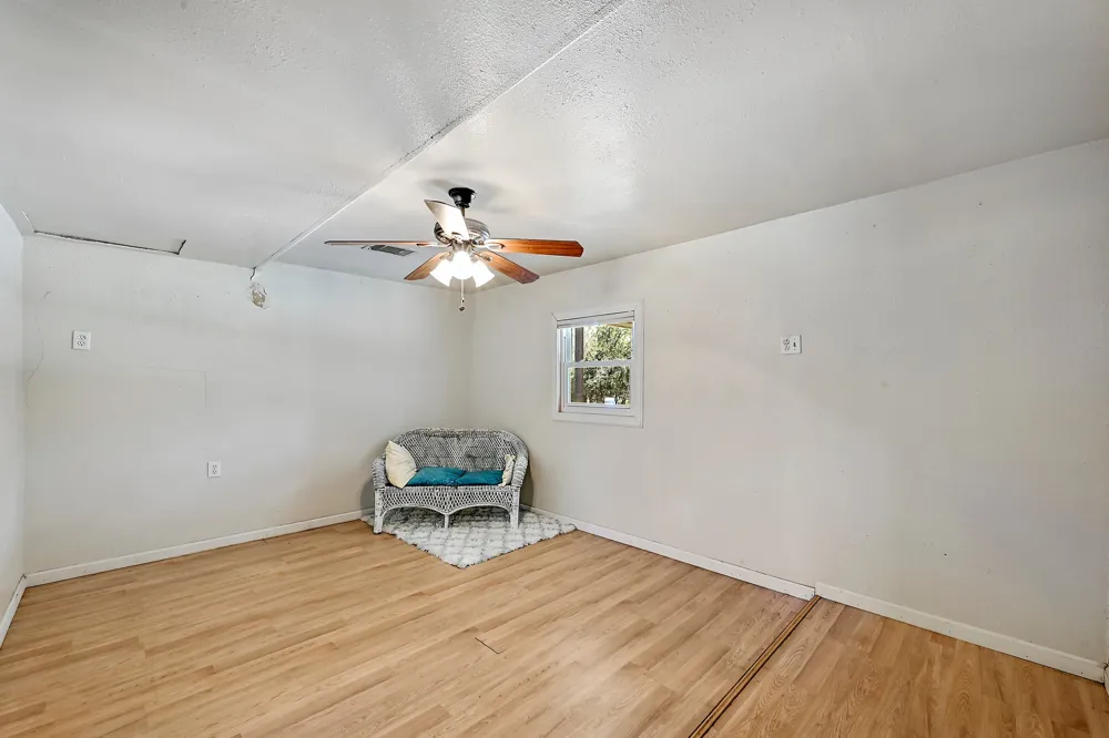 135 E Hickory Drive Granite Shoals, TX 78654
