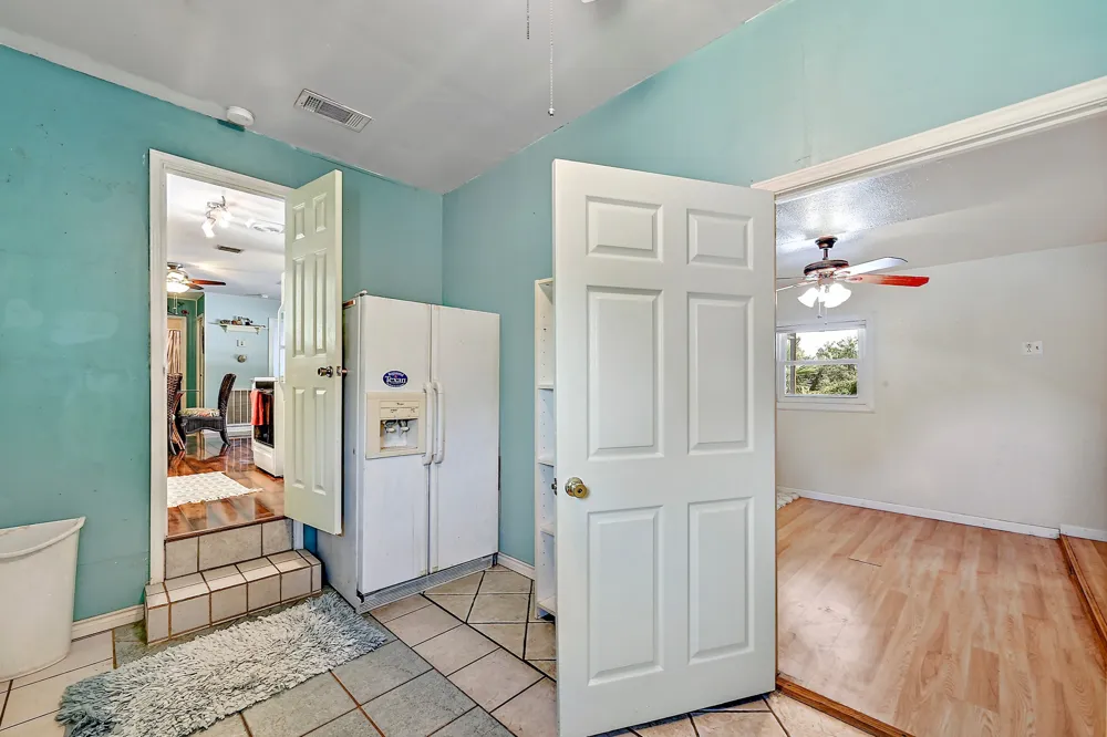 135 E Hickory Drive Granite Shoals, TX 78654